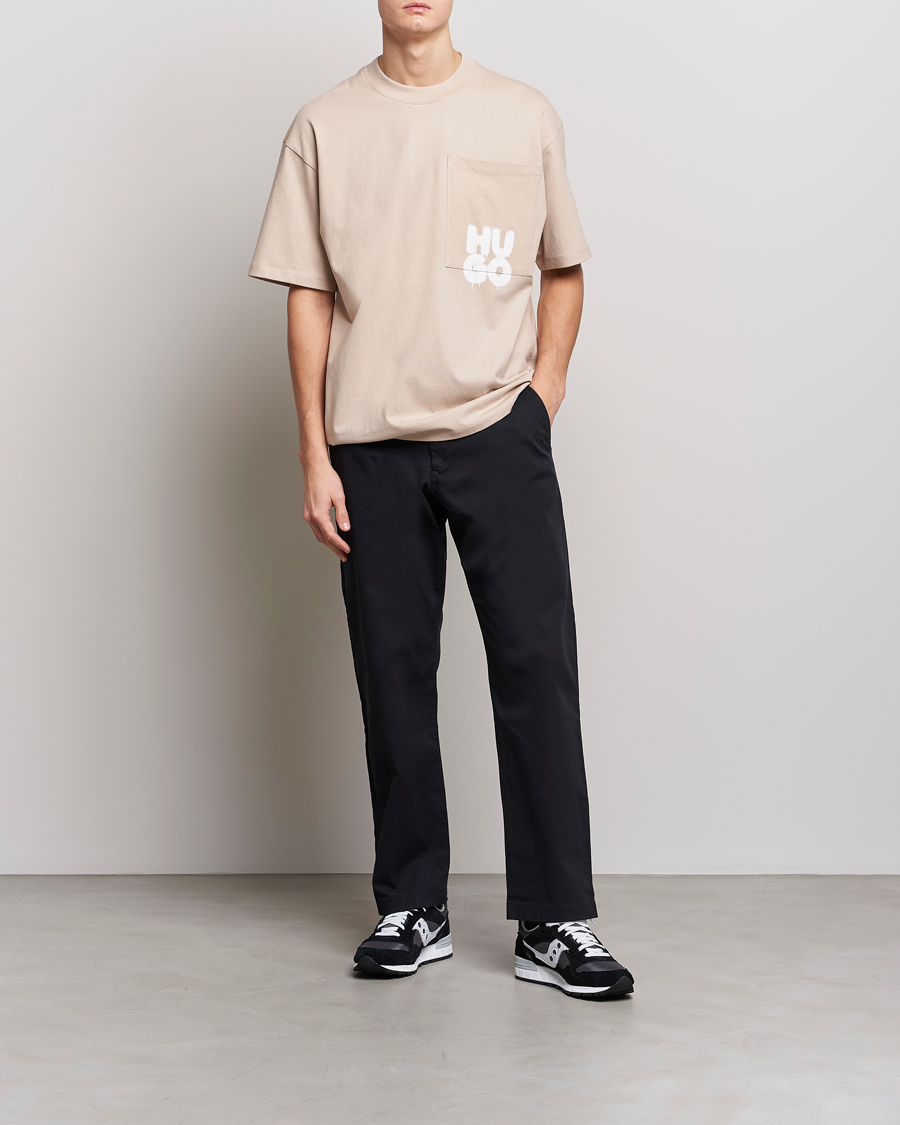 Mies | T-paidat | HUGO | Dampato Logo Pocket Crew Neck T-Shirt Light Beige