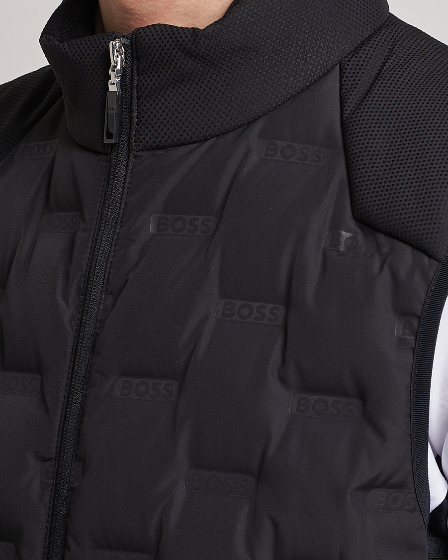 Mies | Ulkoliivit | BOSS GREEN | Hellion Vest Black