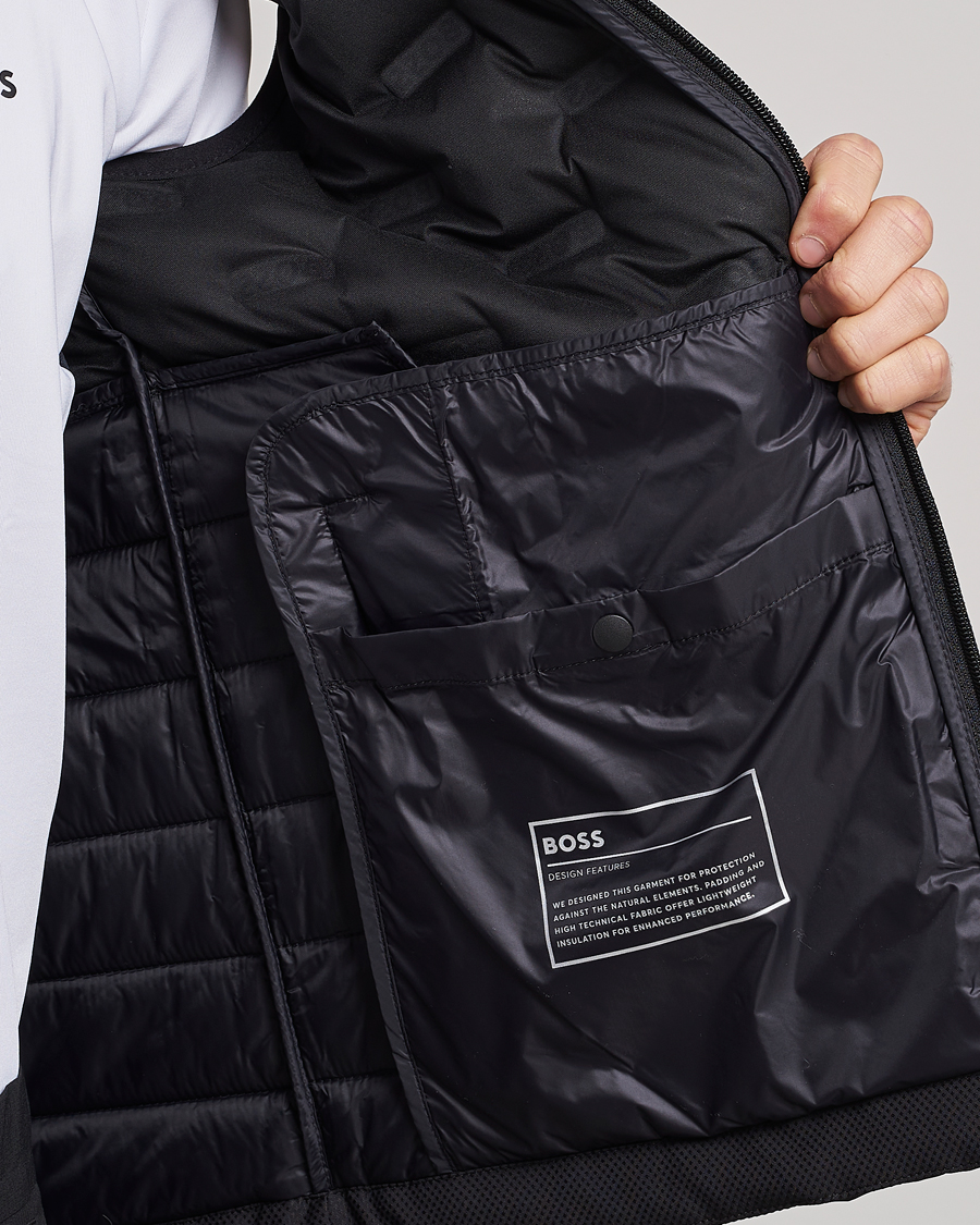 Mies | Ulkoliivit | BOSS GREEN | Hellion Vest Black