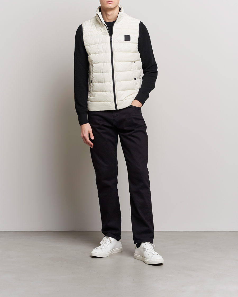 Mies | Ulkoliivit | BOSS ORANGE | Odeno Down Vest Light Beige