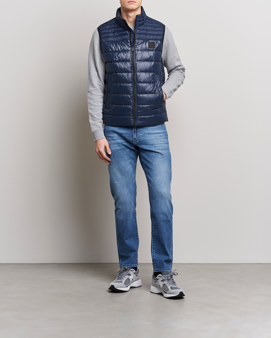Mies | Ulkoliivit | BOSS ORANGE | Odeno Down Vest Dark Blue
