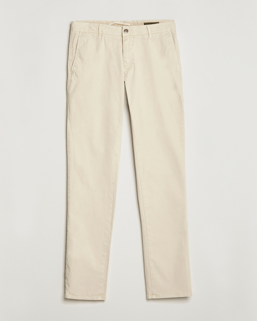Mies | Housut | Incotex | Slim Fit Garment Dyed Slacks Off White