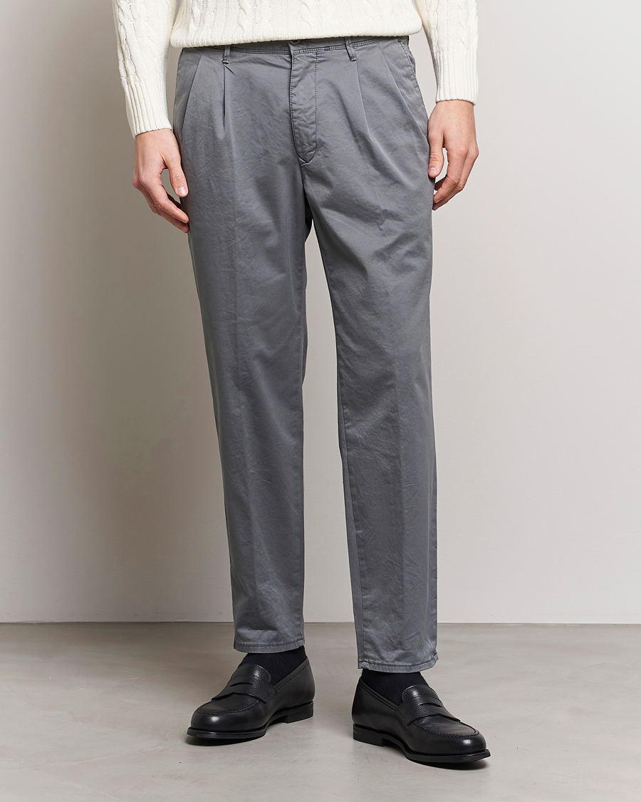 Mies |  | Incotex | Tapered Fit Pleated Slacks Dark Grey