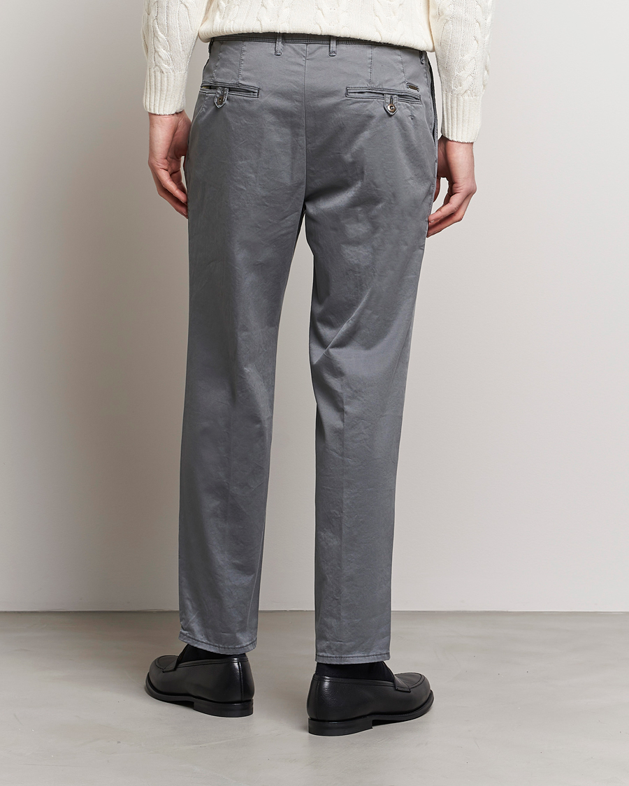 Mies | Housut | Incotex | Tapered Fit Pleated Slacks Dark Grey