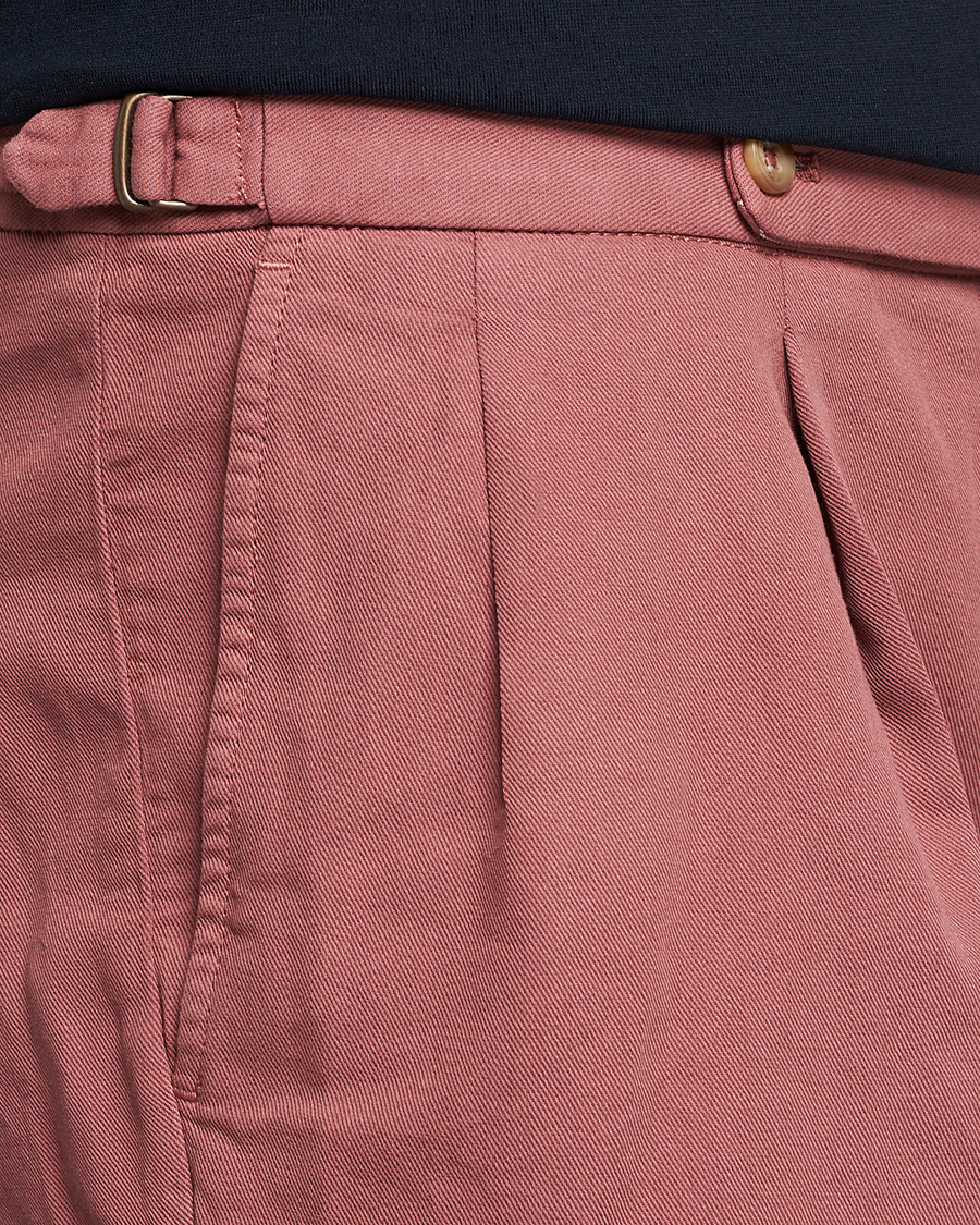 Mies | Shortsit | Incotex | Pleated Chinolino Shorts Brick