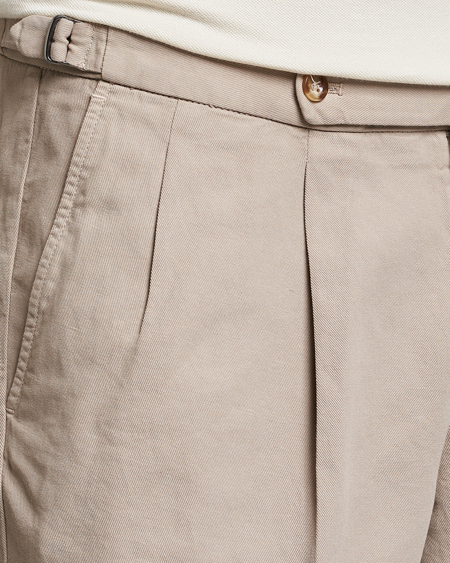 Mies | Shortsit | Incotex | Pleated Chinolino Shorts Beige
