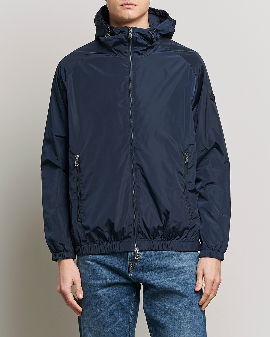 Mies | Untuvatakit | J.Lindeberg | Trace Solid Padded Poly Jacket Navy