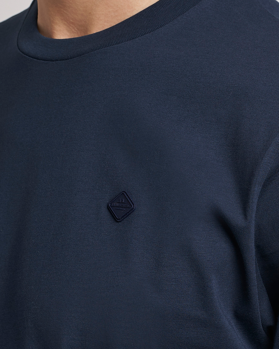 Mies | T-paidat | J.Lindeberg | Dale Organic Cotton Patch T-Shirt Navy