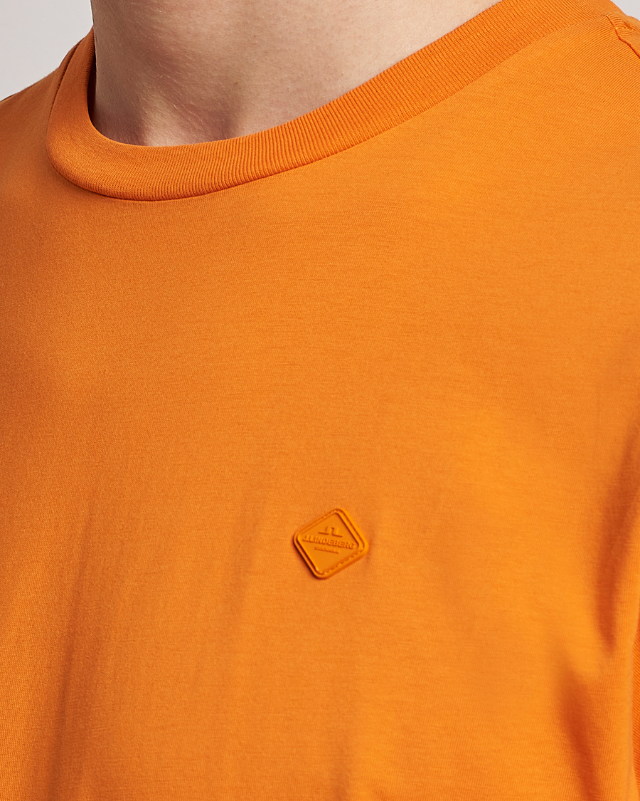 Mies | T-paidat | J.Lindeberg | Dale Organic Cotton Patch T-Shirt Russet Orange