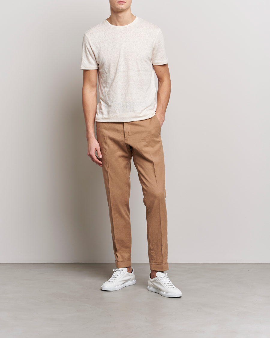 Mies | T-paidat | J.Lindeberg | Coma Linen Tee Turtledove