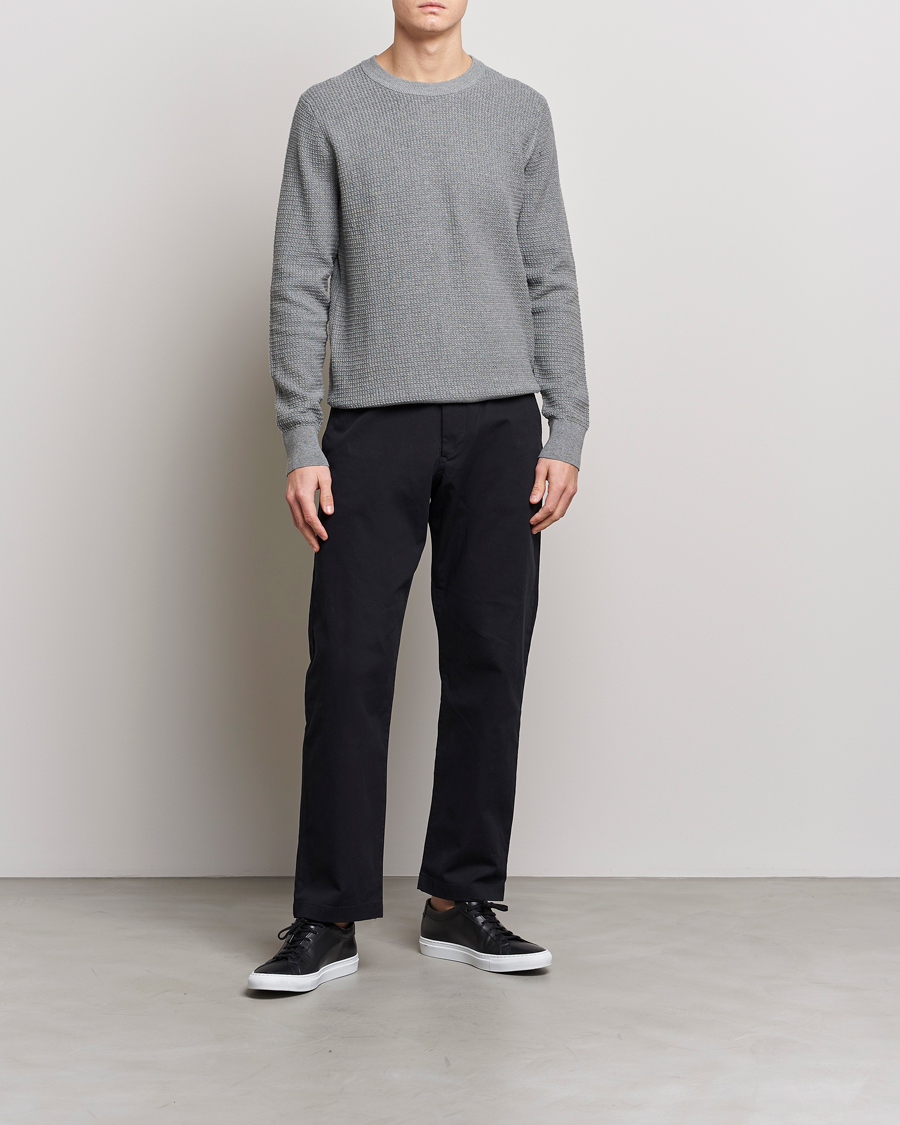 Mies | Puserot | J.Lindeberg | Arthur Structure Organic Cotton Crew Neck Light Grey