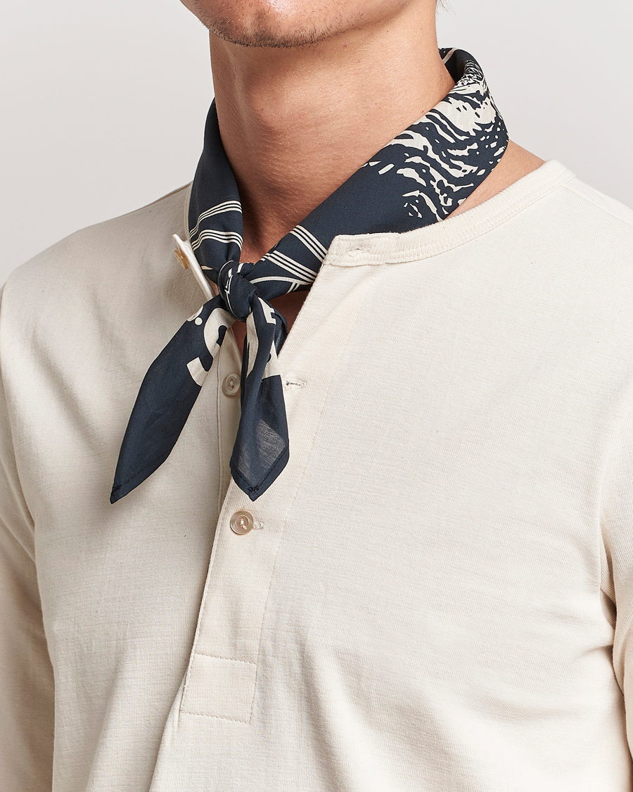 Mies | Huivit | Merz b. Schwanen | Merz b. SchwanenCotton BandanaCharcoal