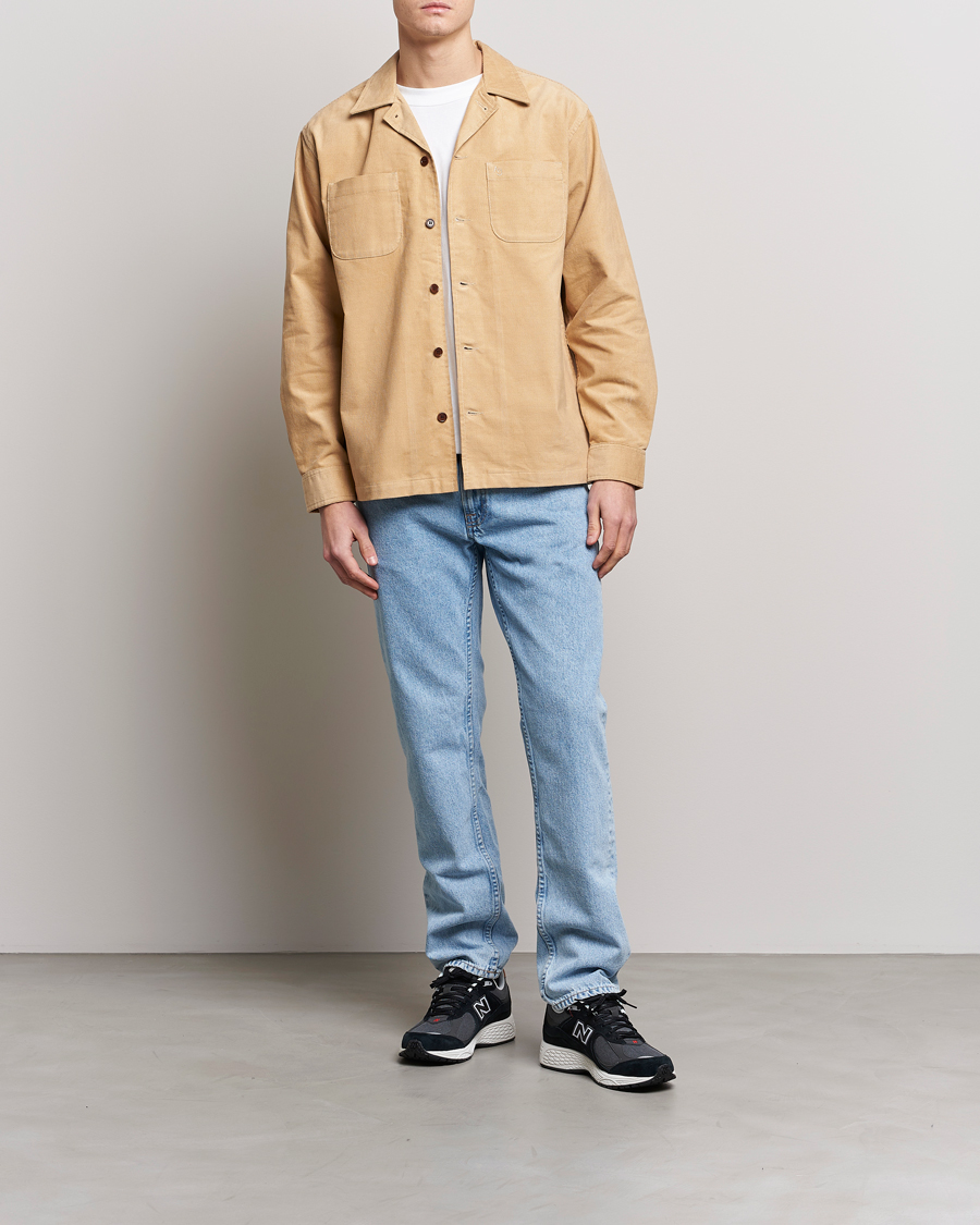 Mies | Kauluspaidat | Nudie Jeans | Vincent Cord Overshirt Faded Sun