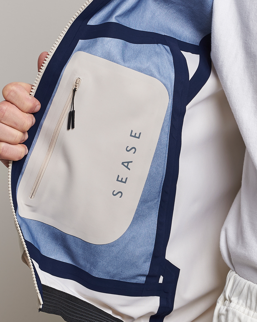 Mies | Takit | SEASE | Windseeker Linen Jacket Light Beige