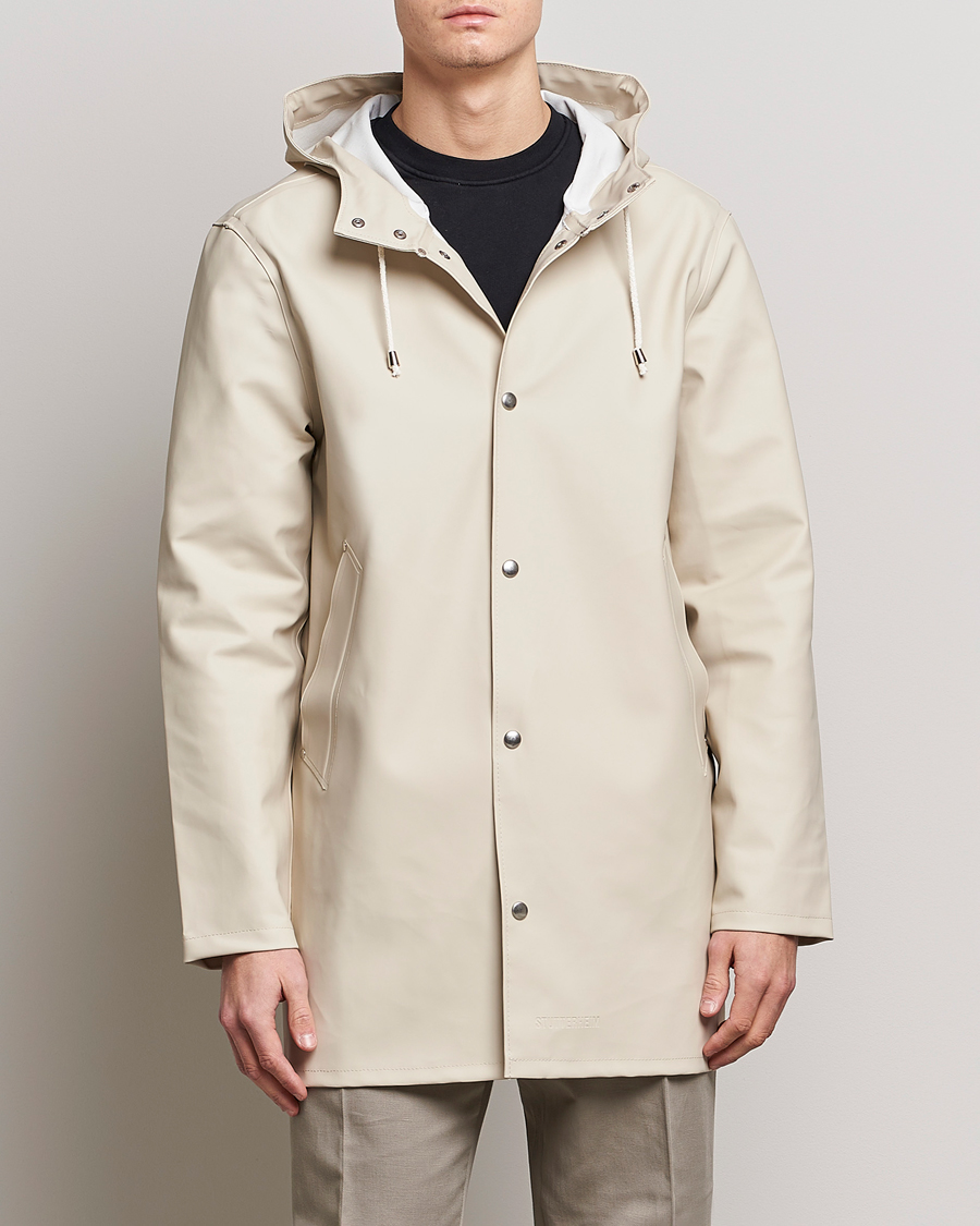 Mies | Takit | Stutterheim | Stockholm Raincoat Oyster Grey