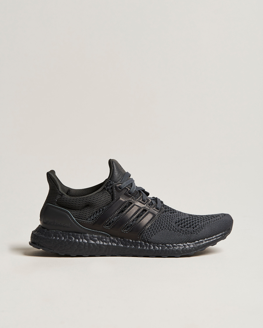 Mies | adidas Performance Ultraboost 1.0 Running Sneaker Carbon/Black | adidas Performance | Ultraboost 1.0 Running Sneaker Carbon/Black