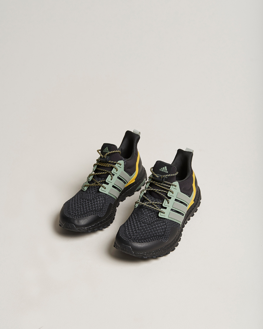 Mies | adidas Originals | adidas Performance | Ultraboost 1.0 Running Sneaker Black/Grey