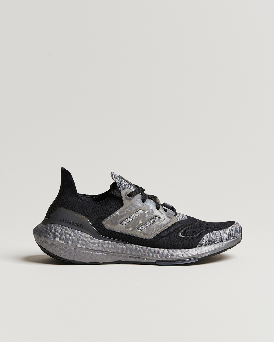 Mies | adidas Performance Ultraboost 22 Running Sneaker Black | adidas Performance | Ultraboost 22 Running Sneaker Black