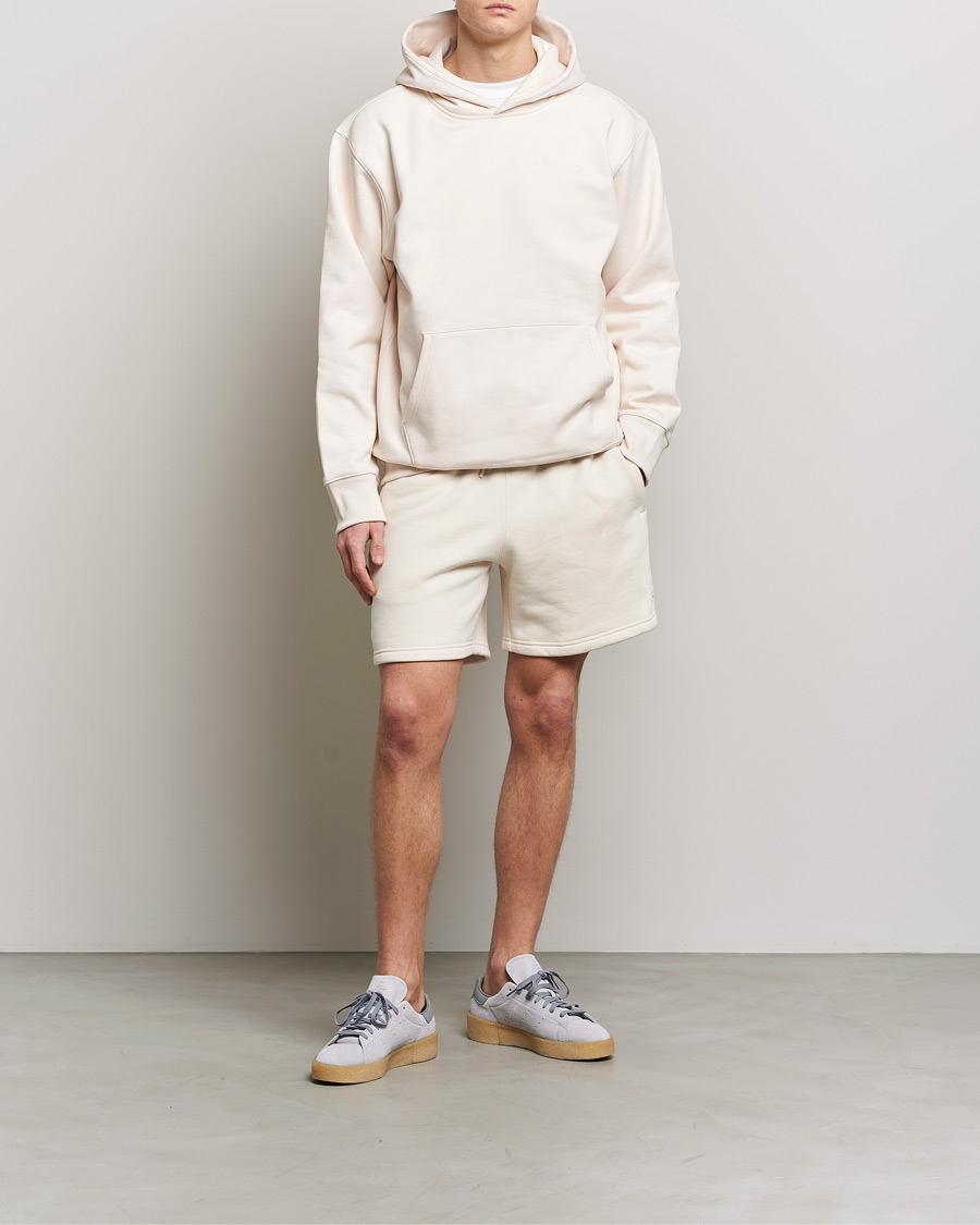 Mies | Shortsit | adidas Originals | Essential Shorts Won White