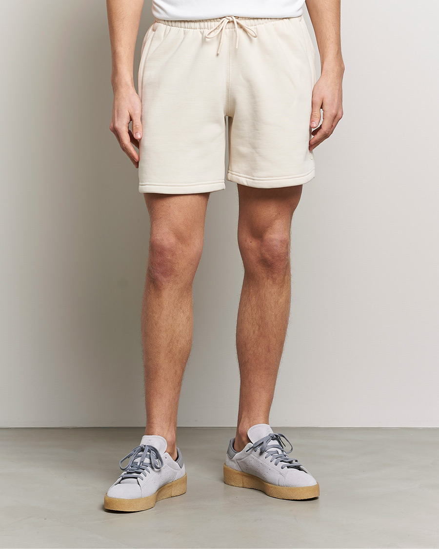Mies | Shortsit | adidas Originals | Essential Shorts Won White