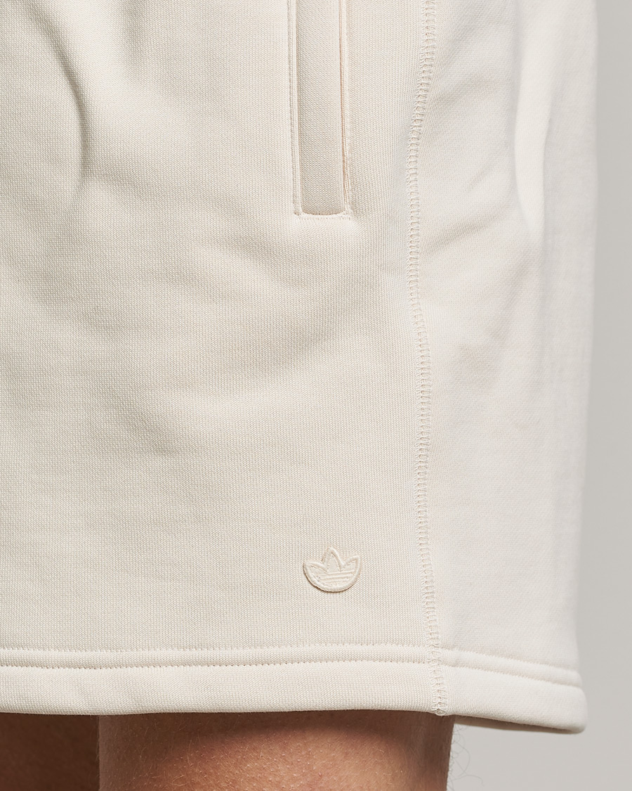 Mies | Shortsit | adidas Originals | Essential Shorts Won White