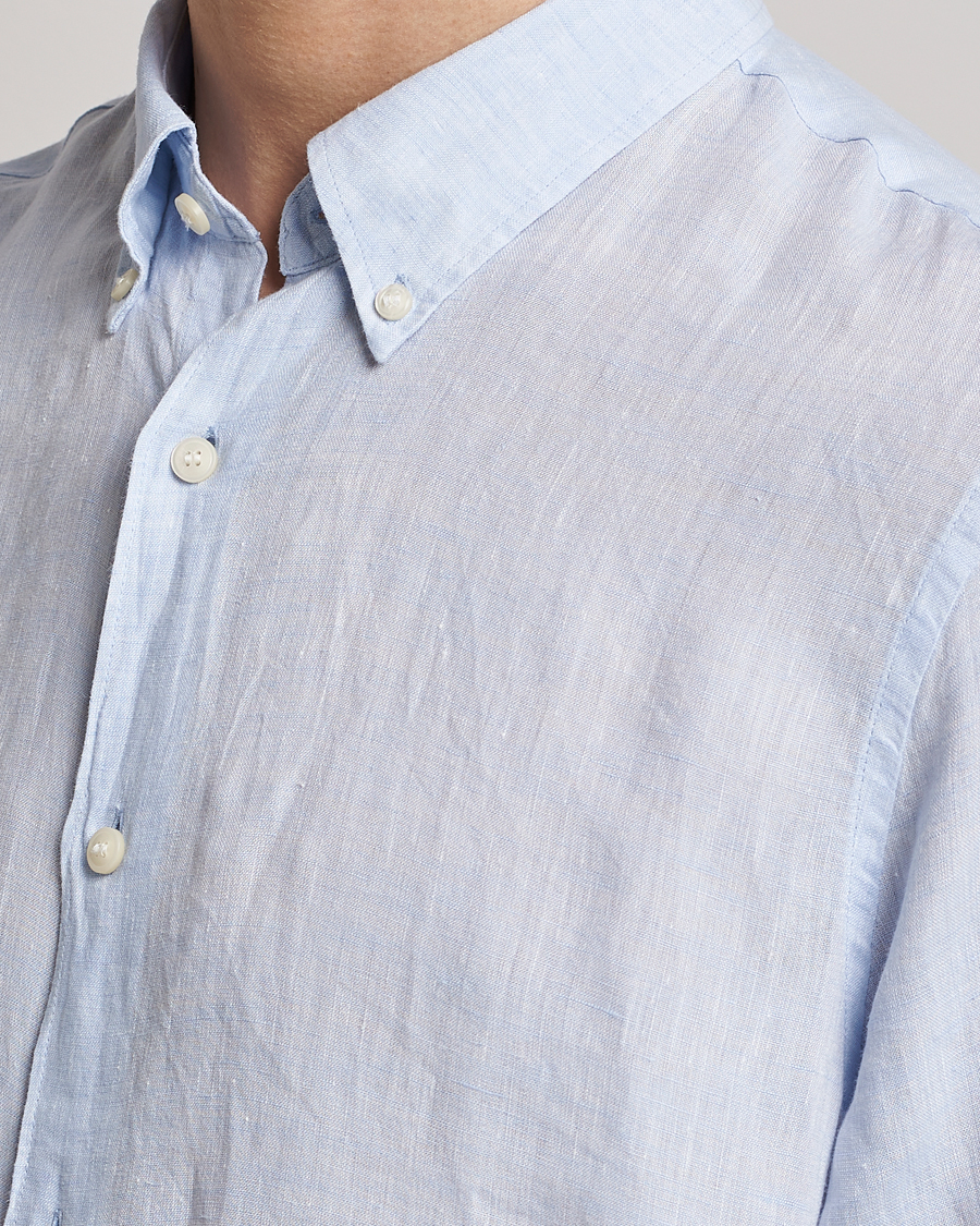 Mies | Kauluspaidat | Tiger of Sweden | Sankt Linen Shirt Light Blue