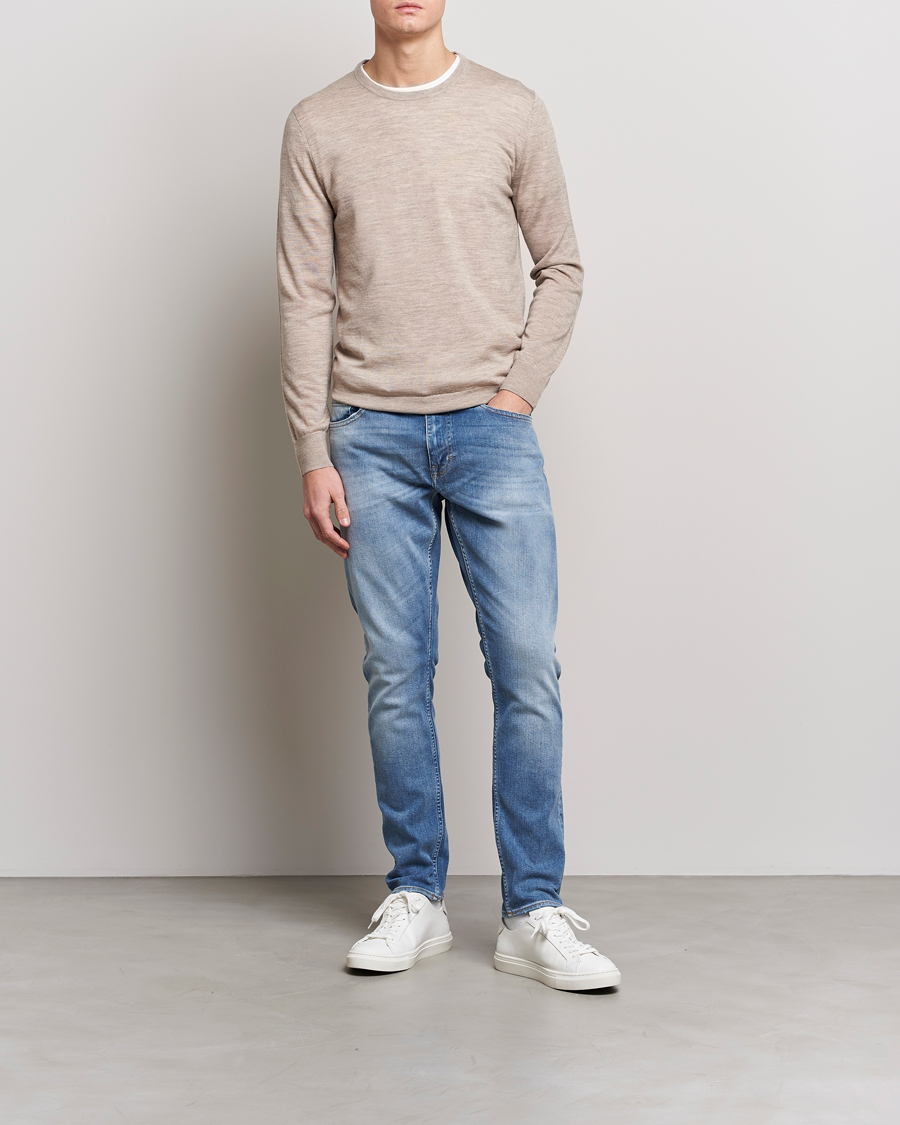 Mies | Puserot | Tiger of Sweden | Nichols Extra Fine Merino Crew Neck Beige Melange