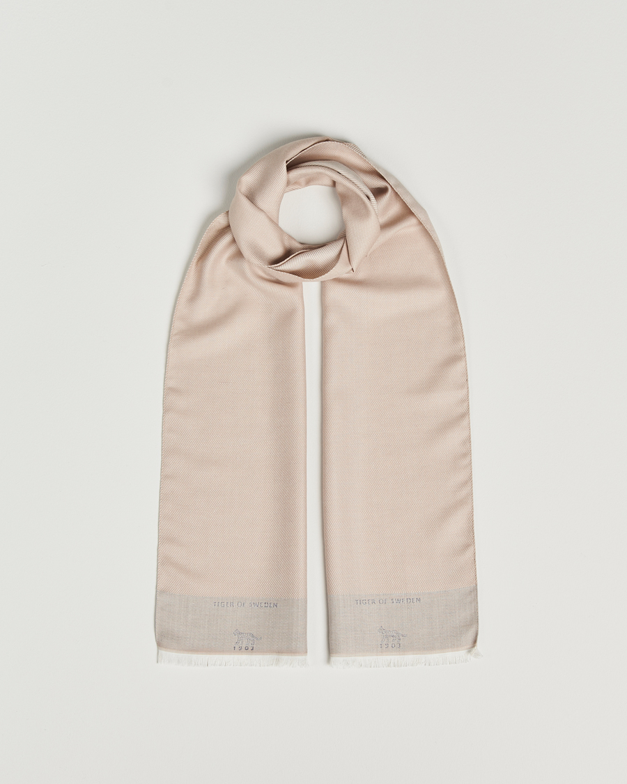 Mies | Tiger of Sweden Salvor Wool Silk Scarf Dark Sand | Tiger of Sweden | Salvor Wool Silk Scarf Dark Sand
