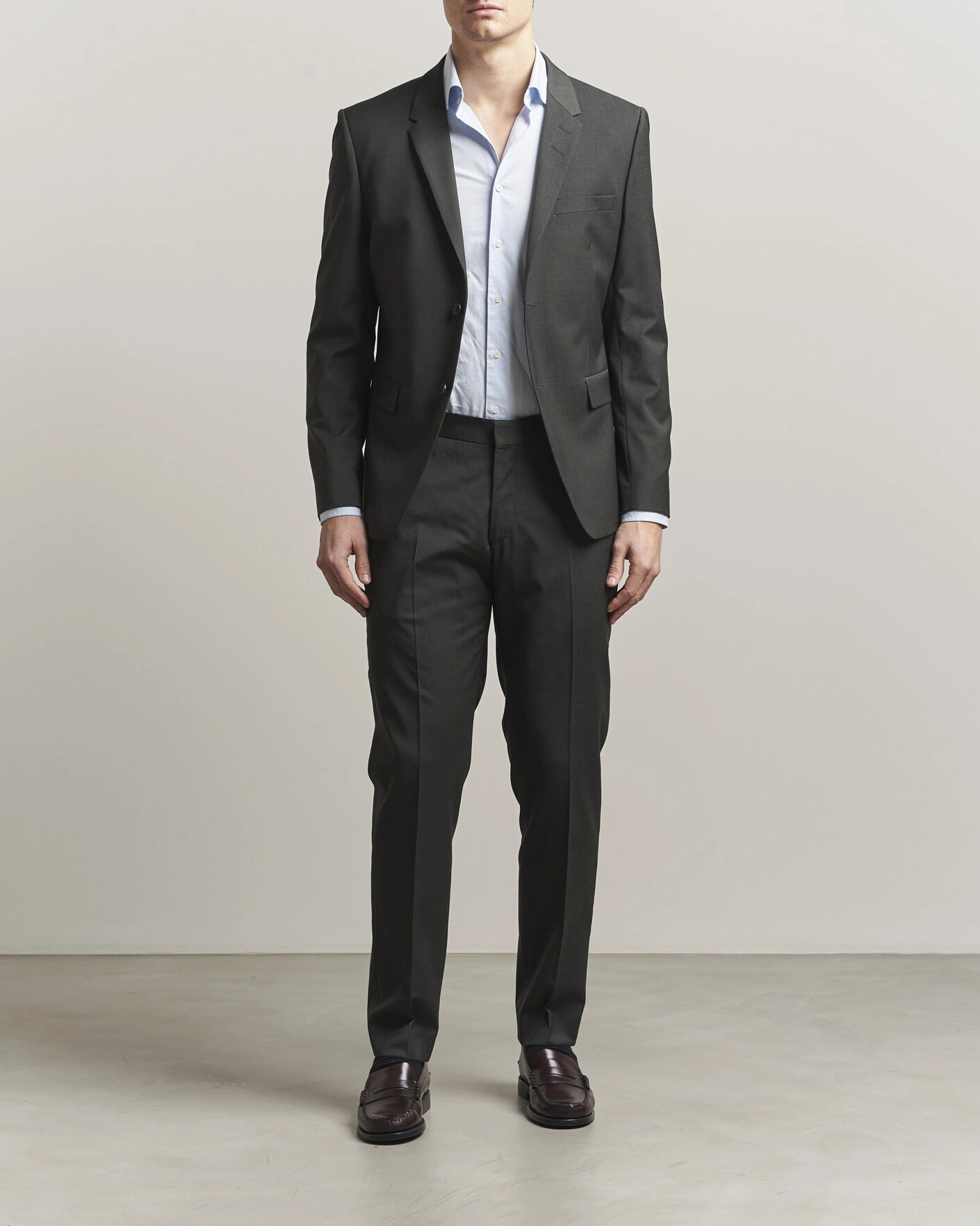 Mies | Housut | Tiger of Sweden | Tenuta Wool Travel Suit Trousers Olive Extreme