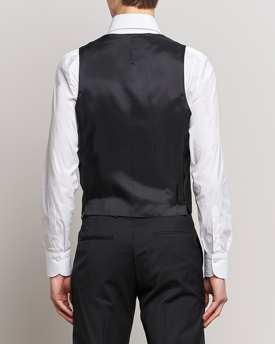 Mies | Pikkutakit | Tiger of Sweden | Wayde Wool Travel Waistcoat Black