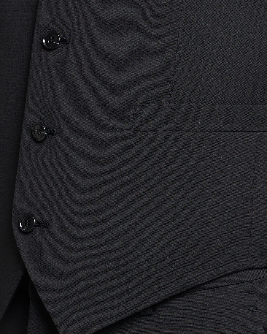 Mies | Pikkutakit | Tiger of Sweden | Wayde Wool Travel Waistcoat Black