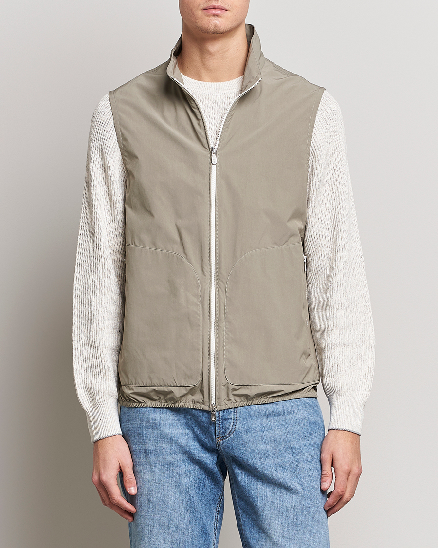 Mies | Ulkoliivit | Brunello Cucinelli | Lightweight Nylon Gilet Olive