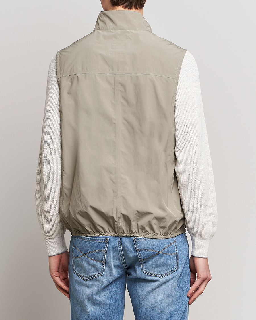 Mies | Ulkoliivit | Brunello Cucinelli | Lightweight Nylon Gilet Olive