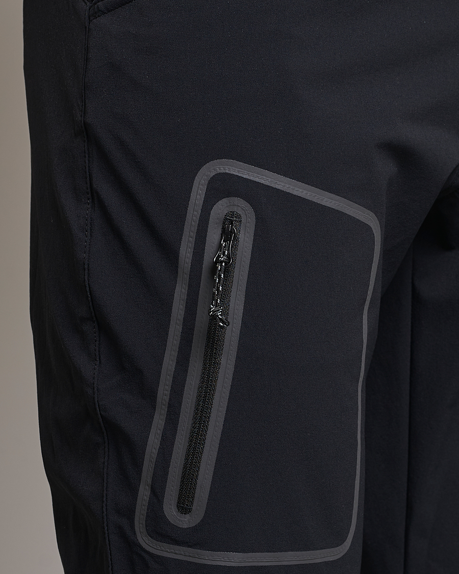 Mies | Housut | Peak Performance | Tech Light Woven Scale Pants Black