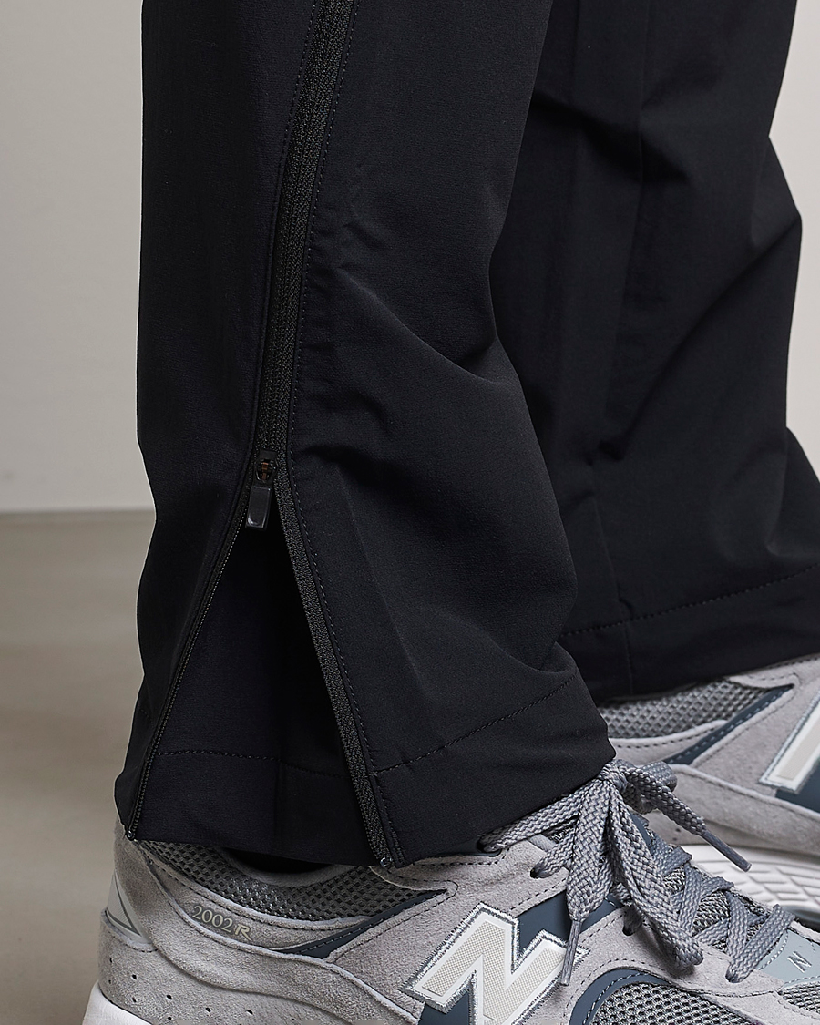 Mies | Housut | Peak Performance | Tech Light Woven Scale Pants Black