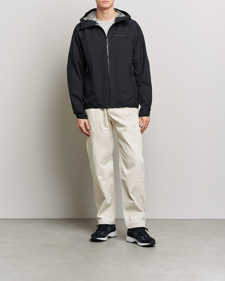 Mies | Takit | Peak Performance | M Pac Gore-Tex Jacket Black