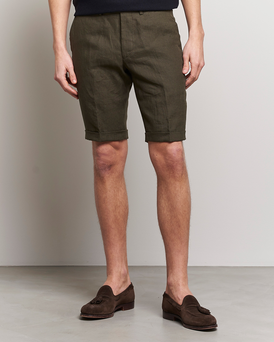 Mies | Pellavashortsit | Oscar Jacobson | Declan Linen Shorts Dark Green