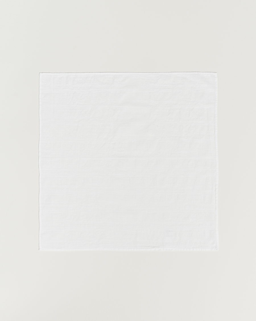 Mies | Taskuliinat | Oscar Jacobson | Cotton Structure Bandana White
