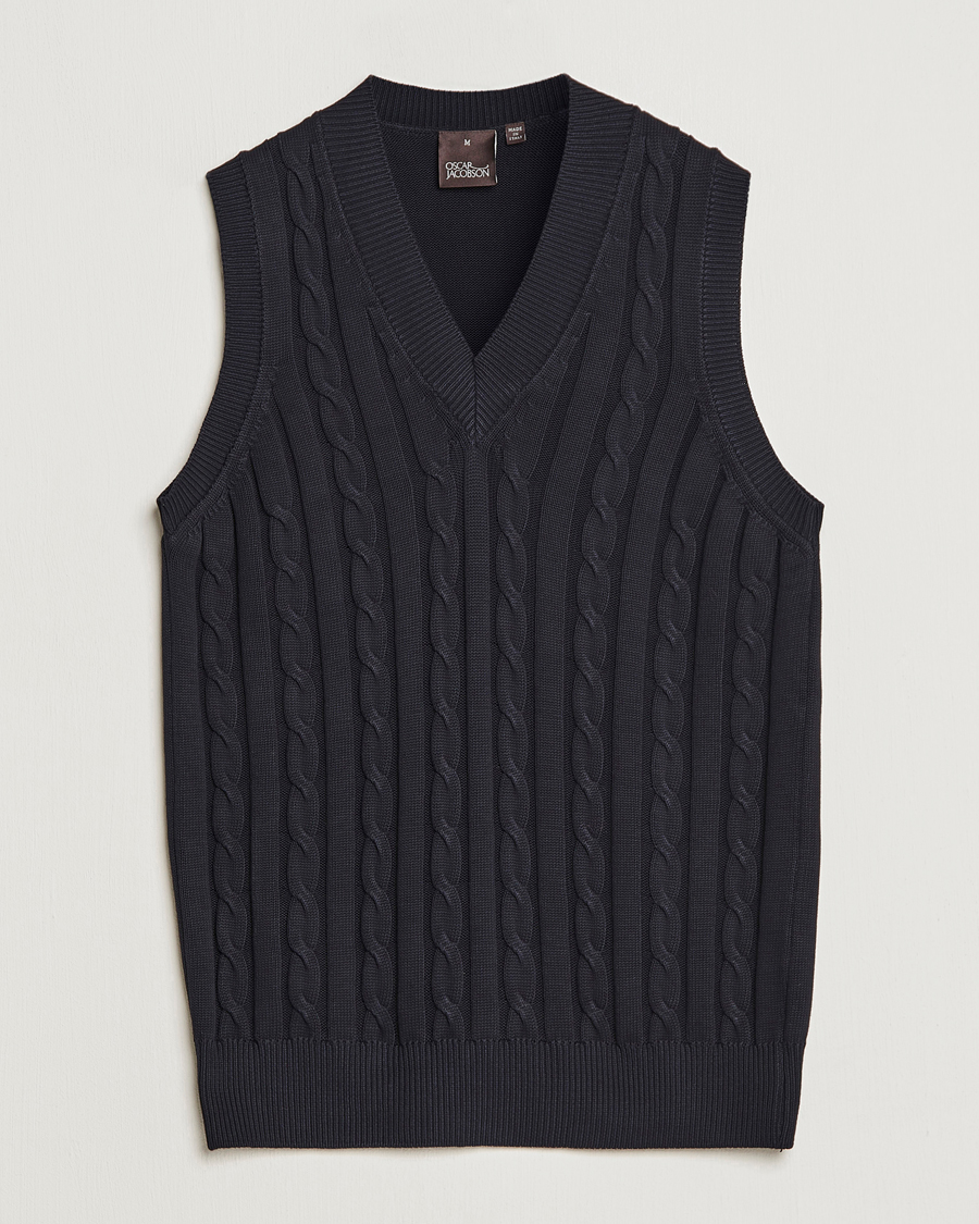 Mies | Puserot | Oscar Jacobson | Lucas Cable Knitted Vest Navy