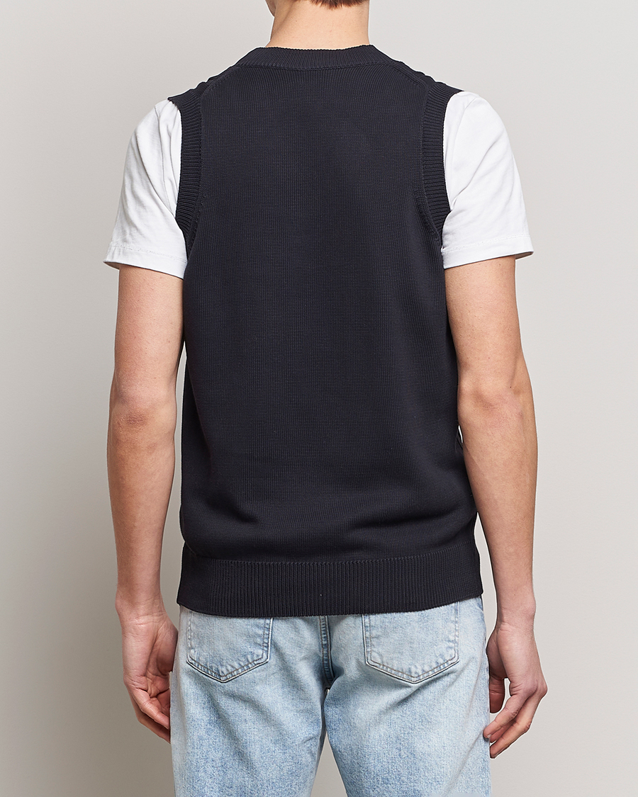 Mies | Puserot | Oscar Jacobson | Lucas Cable Knitted Vest Navy