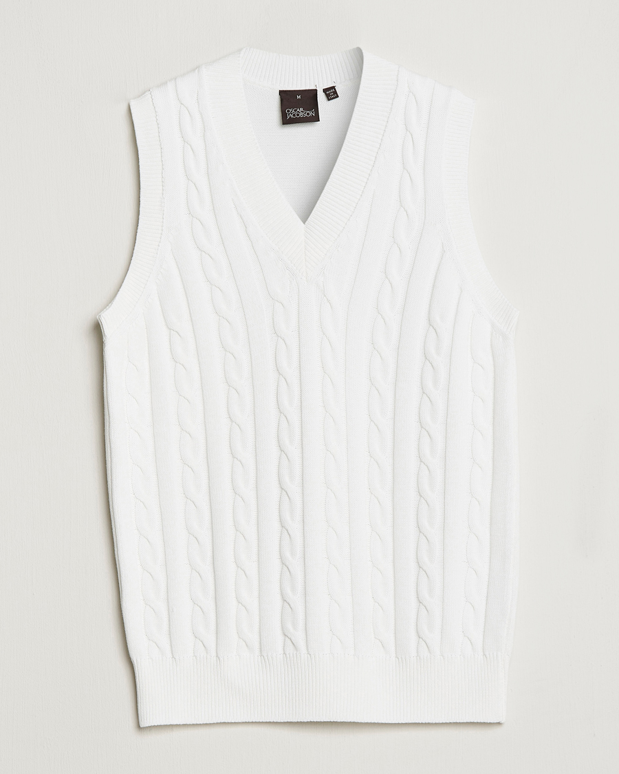 Mies | Puserot | Oscar Jacobson | Lucas Cable Knitted Vest White