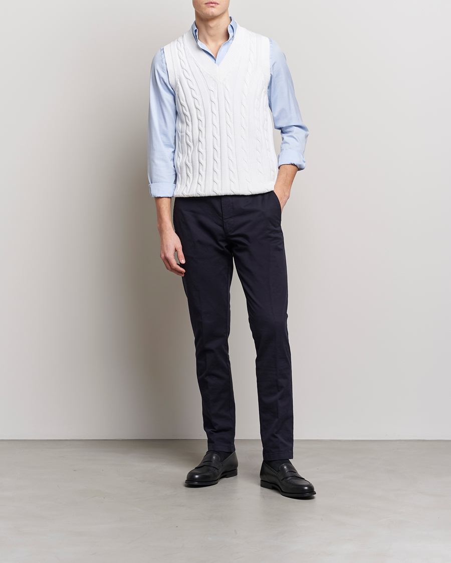 Mies | Puserot | Oscar Jacobson | Lucas Cable Knitted Vest White