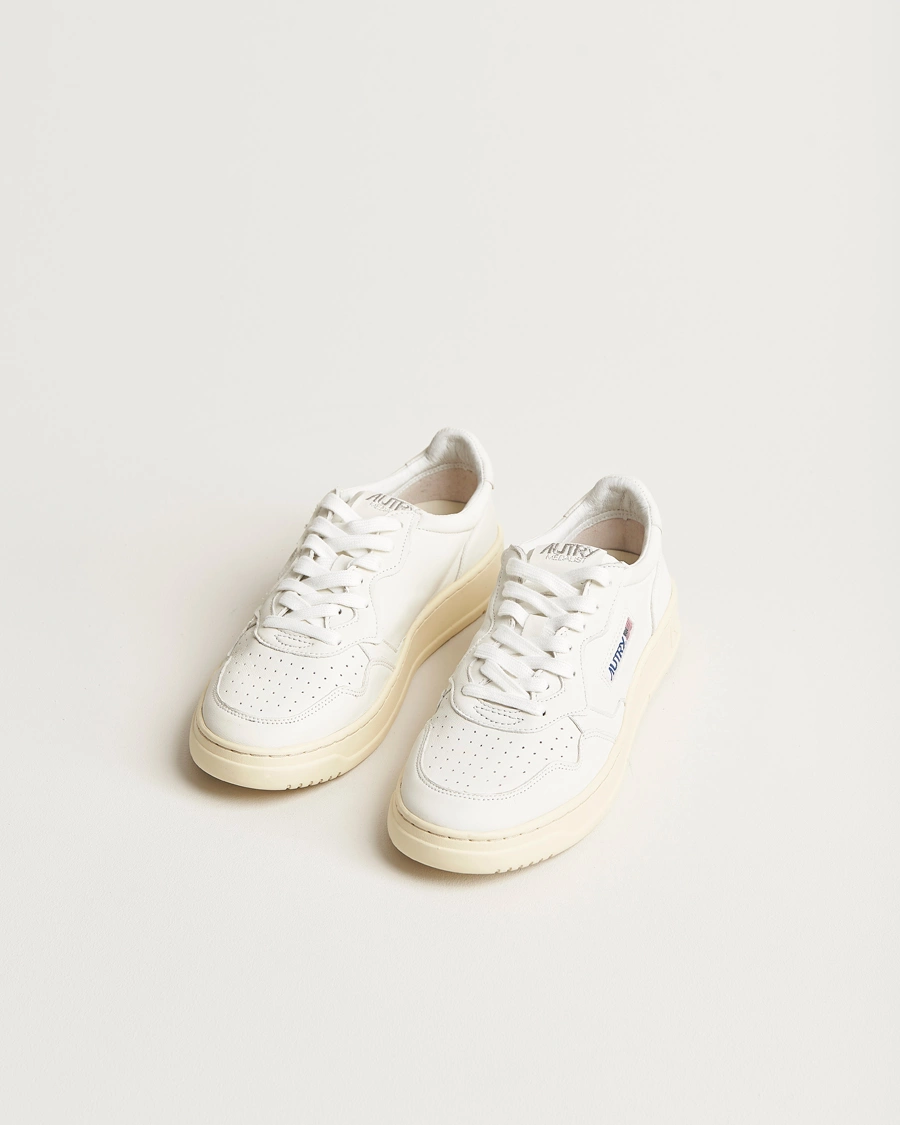 Mies | Tennarit | Autry | Medalist Low Super Soft Goat Leather Sneaker White