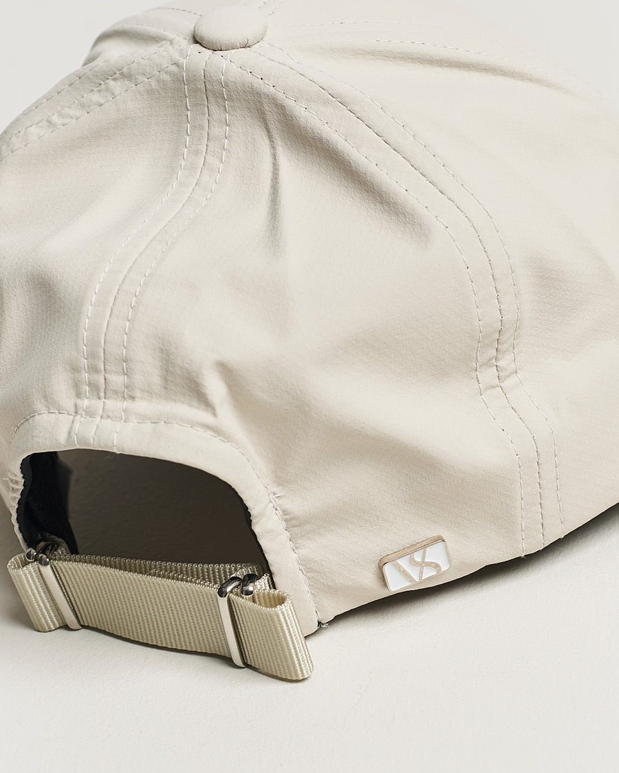 Mies | Varsity Headwear Active Tech Cap Beige | Varsity Headwear | Active Tech Cap Beige