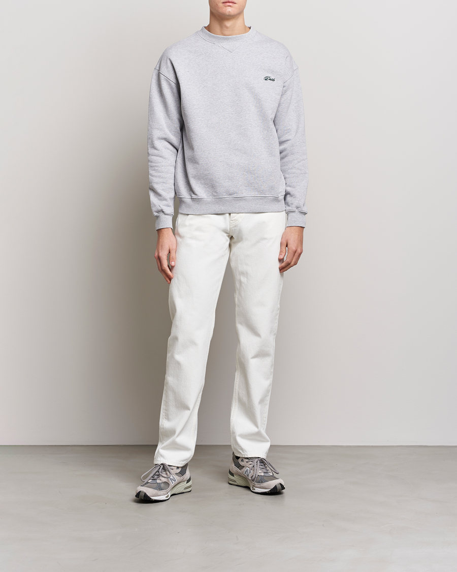 Mies | Puserot | Drôle de Monsieur | Signature Sweatshirt Light Grey