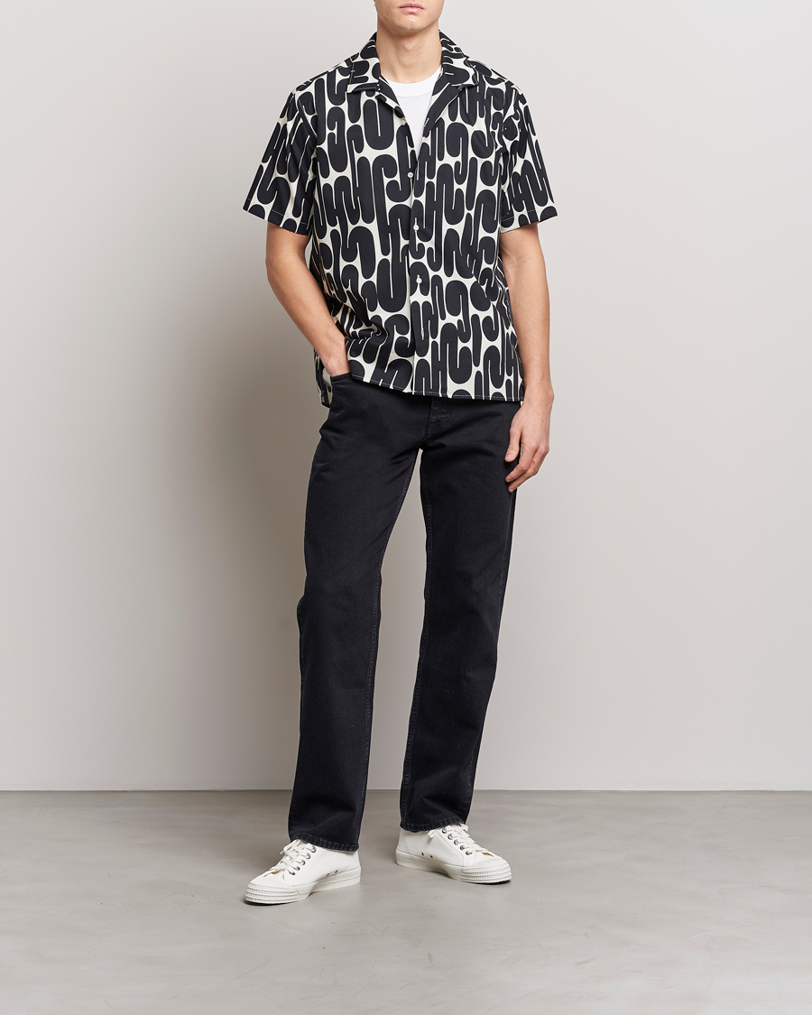 Mies | Kauluspaidat | Gitman Vintage | Alexander Girard Camp Shirt Black/White