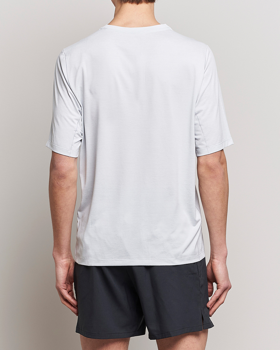 Mies | T-paidat | Arc'teryx | Cormac Bird Logo Crew Neck T-Shirt Atmos Heather
