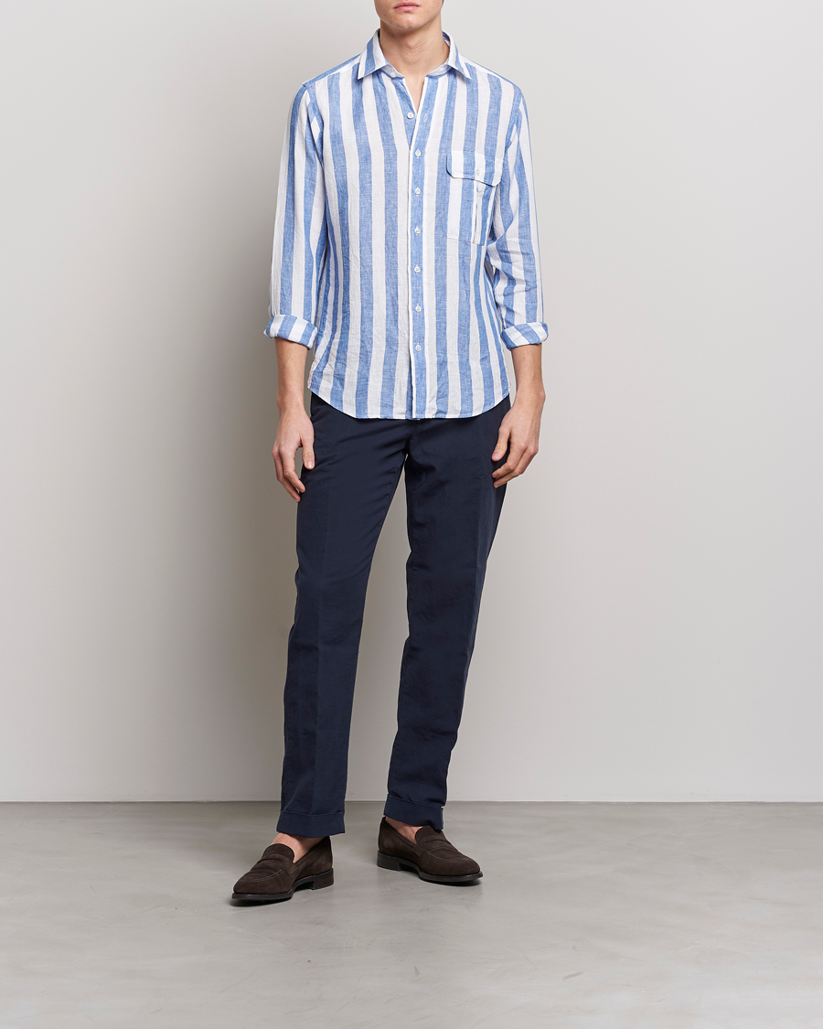 Mies | Kauluspaidat | Drake's | Broad Stripe Linen Spread Collar Shirt Blue