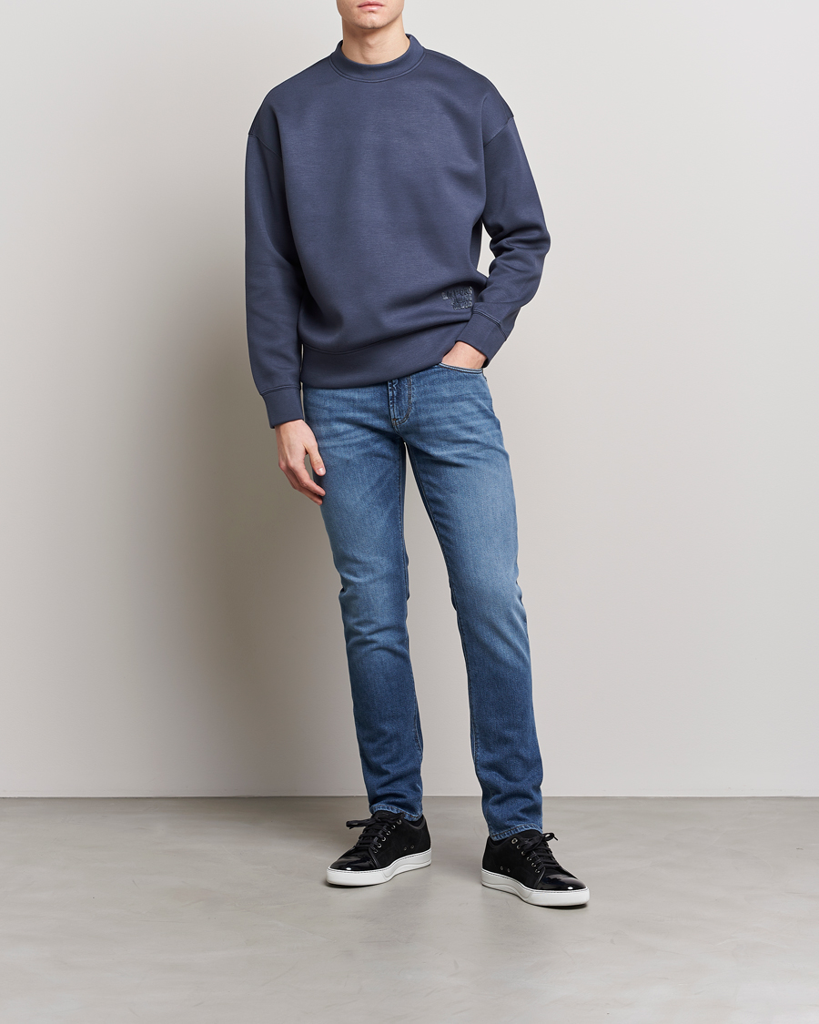 Mies | Farkut | Emporio Armani | Slim Fit Jeans Light Blue