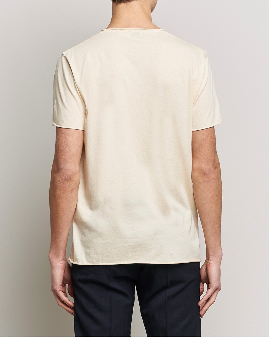 Mies | T-paidat | Filippa K | Roll Neck Tee Vanilla